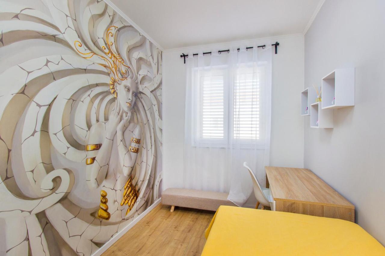 Holiday Home Lucia Lozovac Bagian luar foto